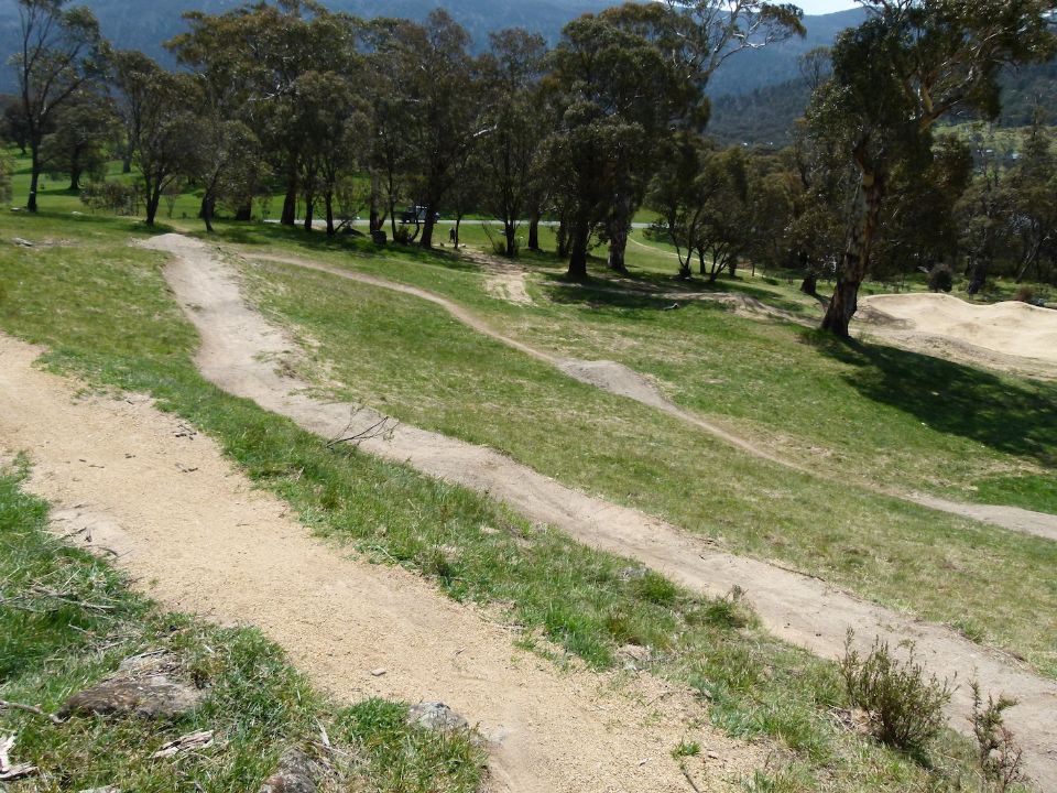 Flow to pump track